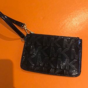 Michael kors wrist wallet